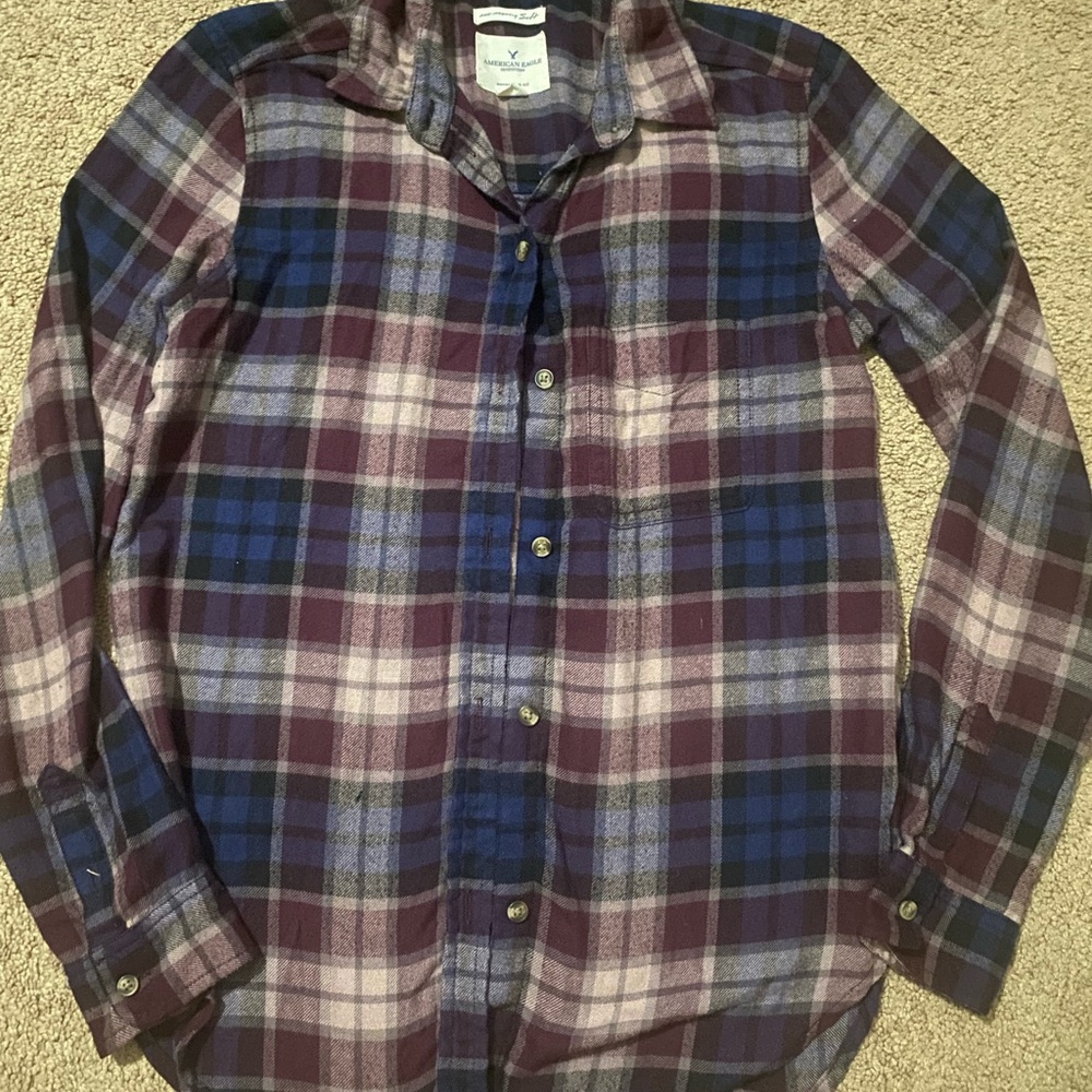 American Eagle Outfitters Plaid Button-Down Shirt